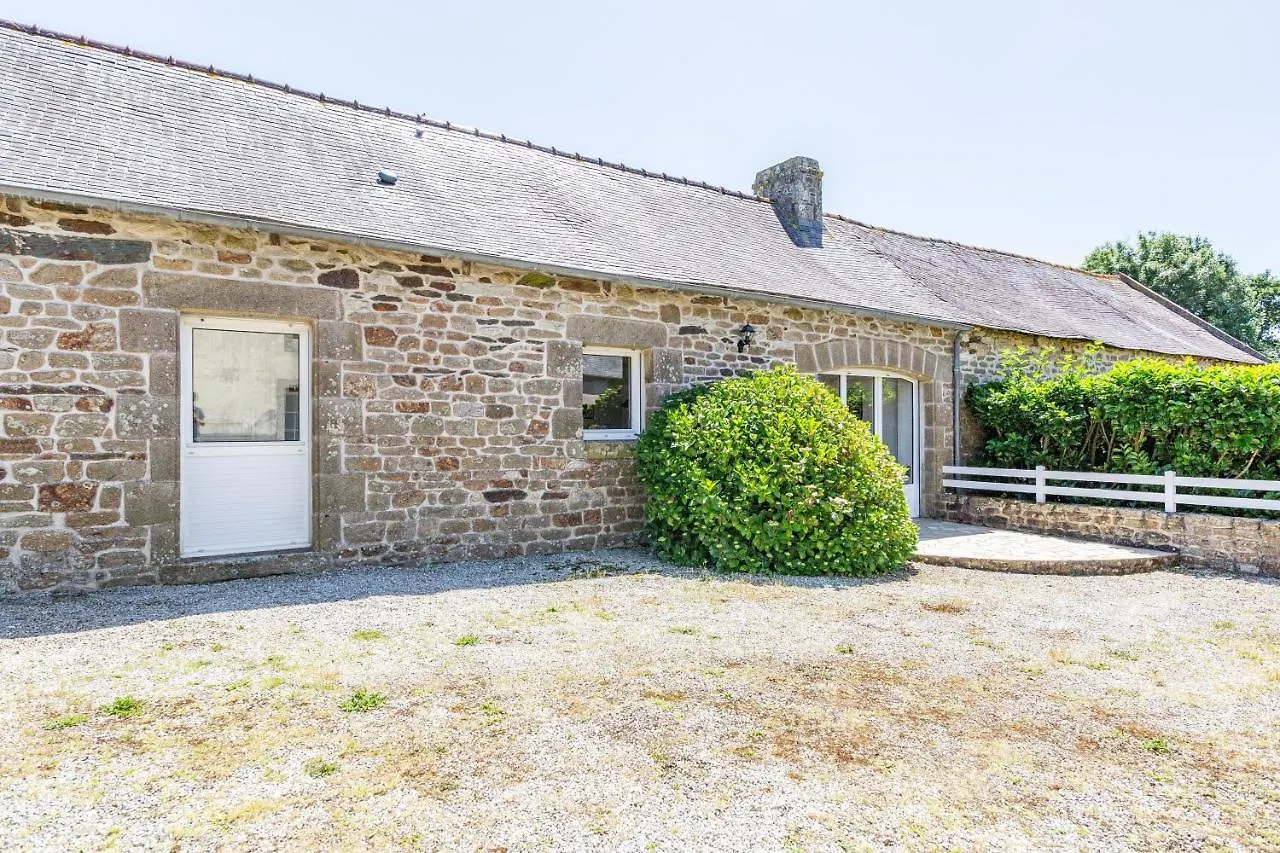 Holiday home Loustic Villa Plomodiern France
